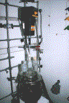 10liter_glass_reactor.gif (488144 bytes)